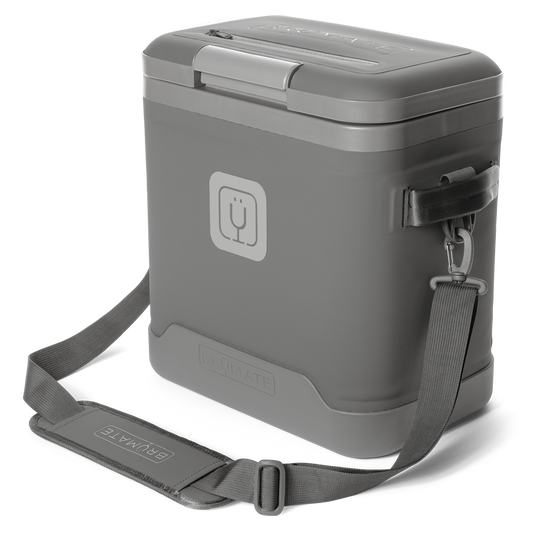 magpack-18-can-o5 magpack_18_graphite_front_strap.png